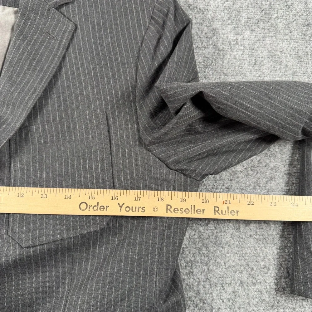 Banana Republic Blazer Mens 38R Grey Pinstripe Modern Fit Cotton 3 Button Jacket
